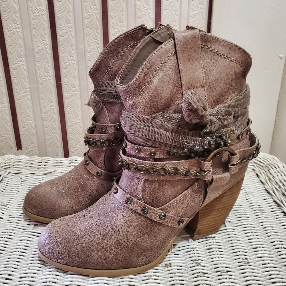 T-Rex Taupe Embellished Boots 8.5 NIB